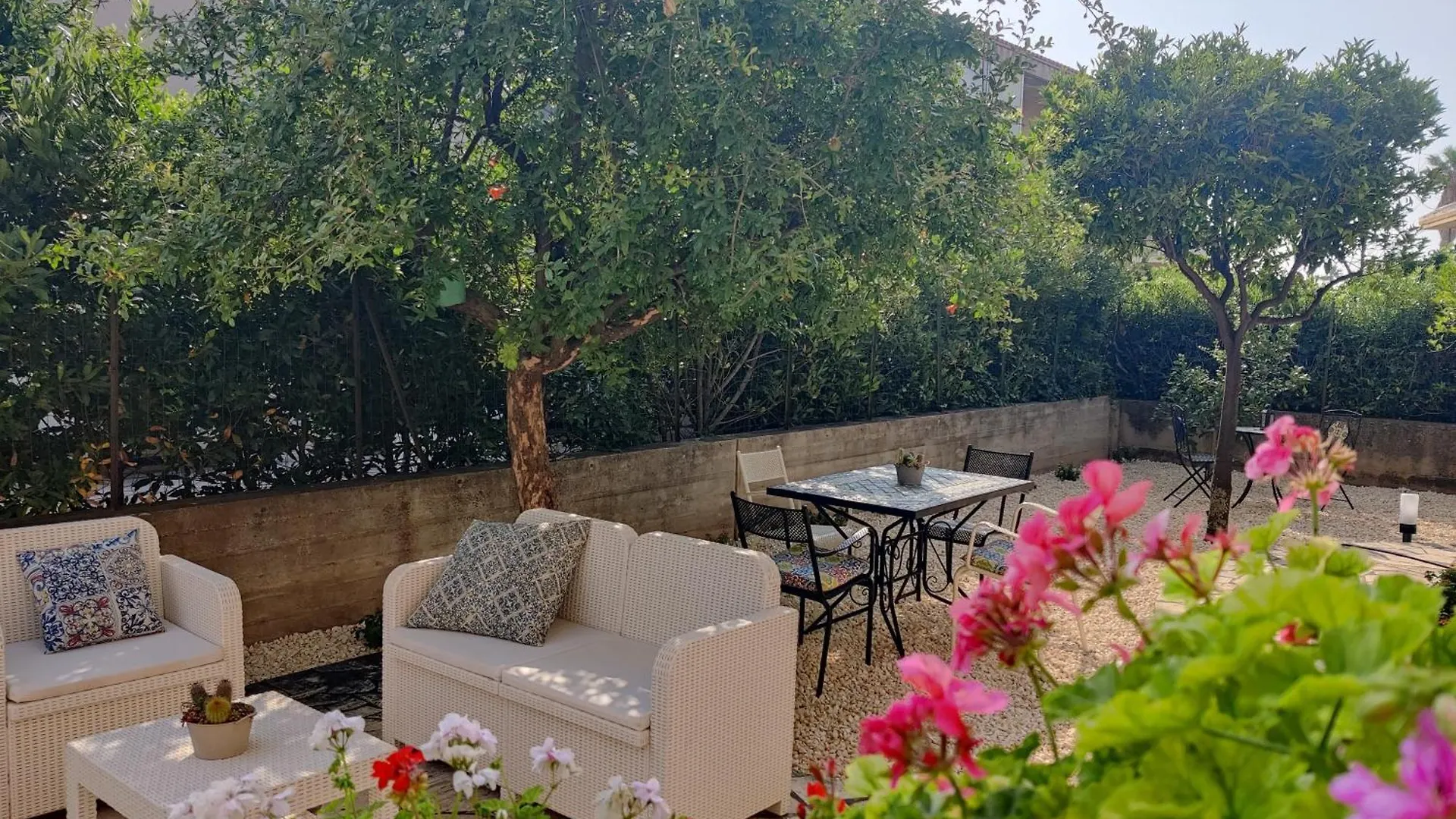 Rooms In אבולה בית אירוח