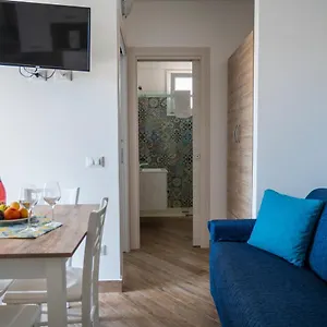 White & Aparthotel